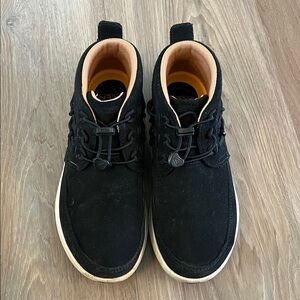 KEEN UNEEK  Waterproof Chukka Boots sneakers